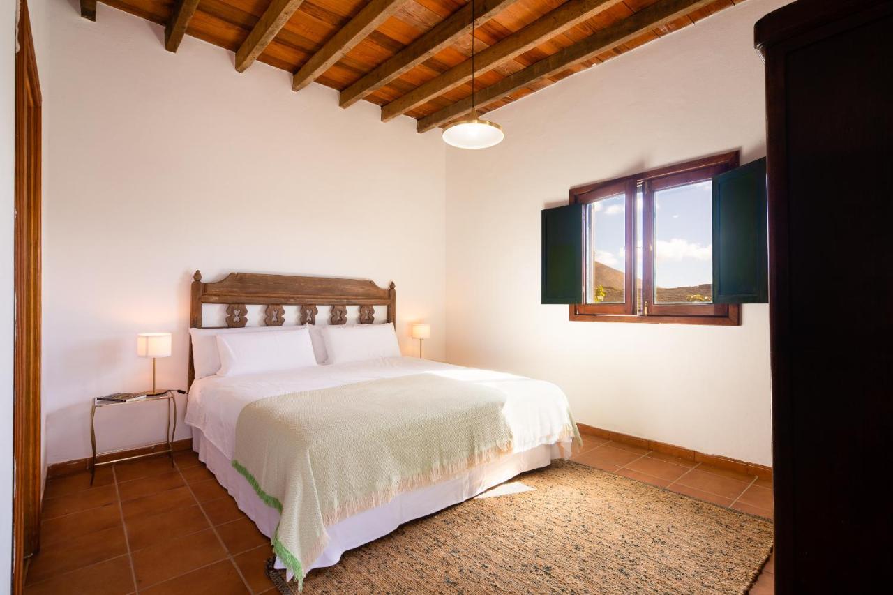 Villa Casa "Entre Vinedos" En Masdache à Tías Extérieur photo