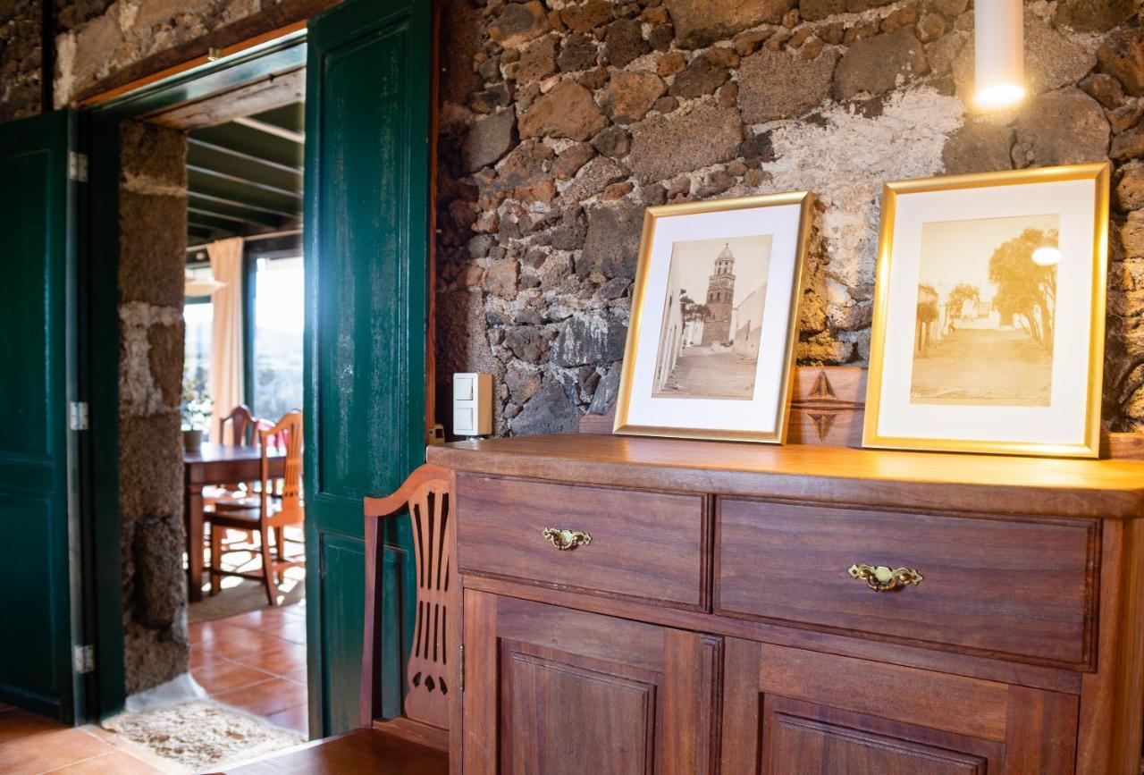 Villa Casa "Entre Vinedos" En Masdache à Tías Extérieur photo